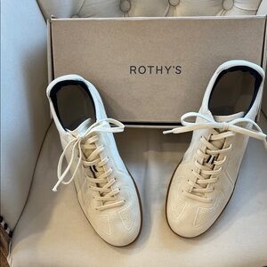 Rothy's Ivory Lace-Up Sneakers